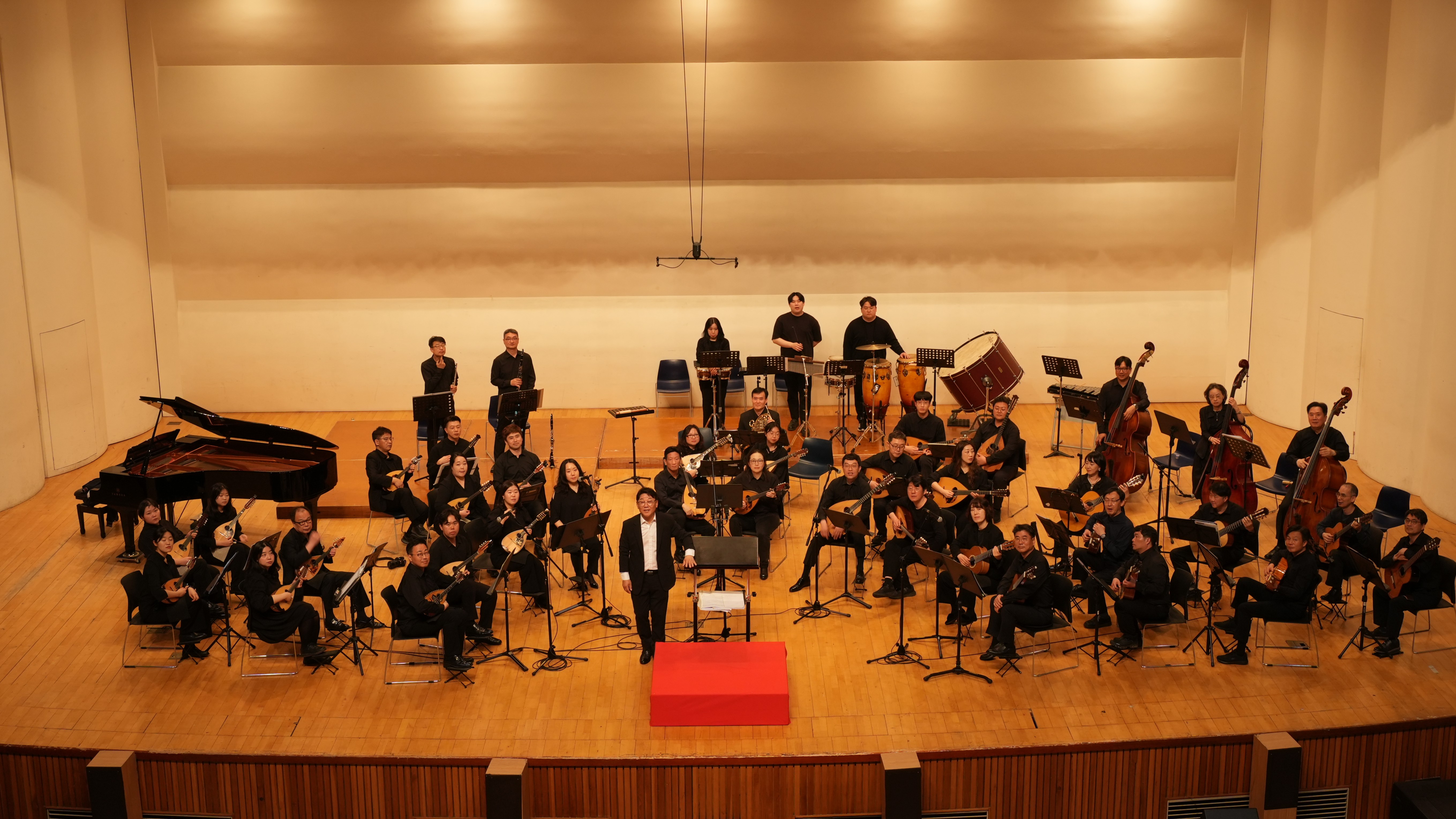 만돌린 오케스트라 단체 사진